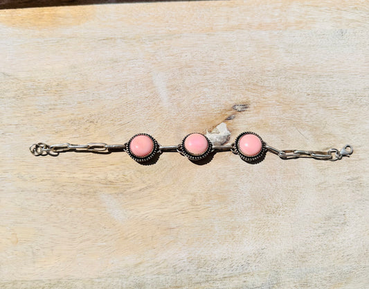Queen Conch Link Bracelet